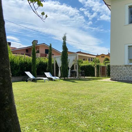 Nave York Apartment Lucca Exterior photo